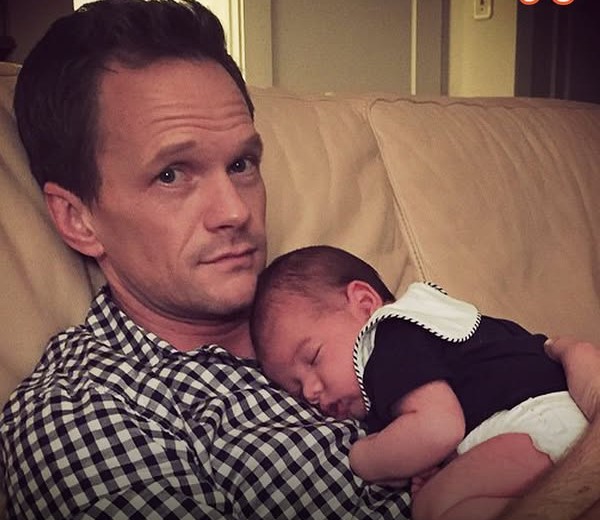 Neil Patrick Harris Doesn’t Care Which Twin Is Biologically His — Meet His Kids.