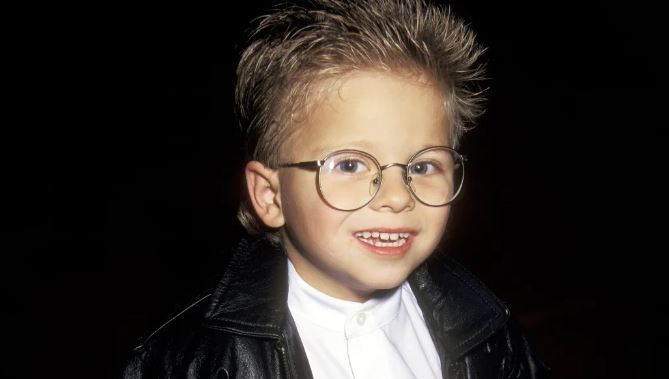 ’90s Child Star Faced Brutal Bullying, Panic Attacks & Disappeared from Hollywood — Where Is He Now?