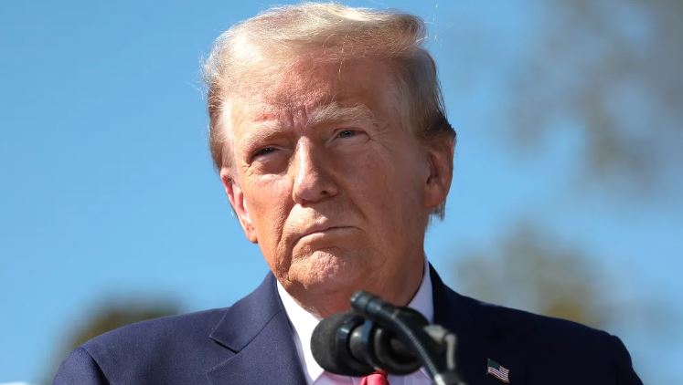 Trump Responds to Reporter’s ‘Nasty’ Question at Live Presser