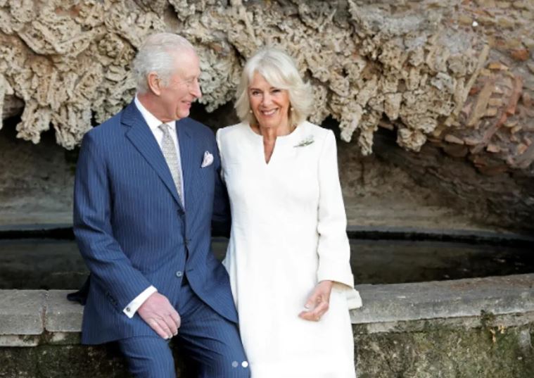Coronation, King Charles III, Queen Camilla, Royal Portraits, British Monarchy, Public Reaction, Tradition vs. Modernity, Royal Family, Social Media, Historical Context, Art and Representation, Public Perception, Monarchy in Modern Britain, Royal Events, Cultural Commentary,